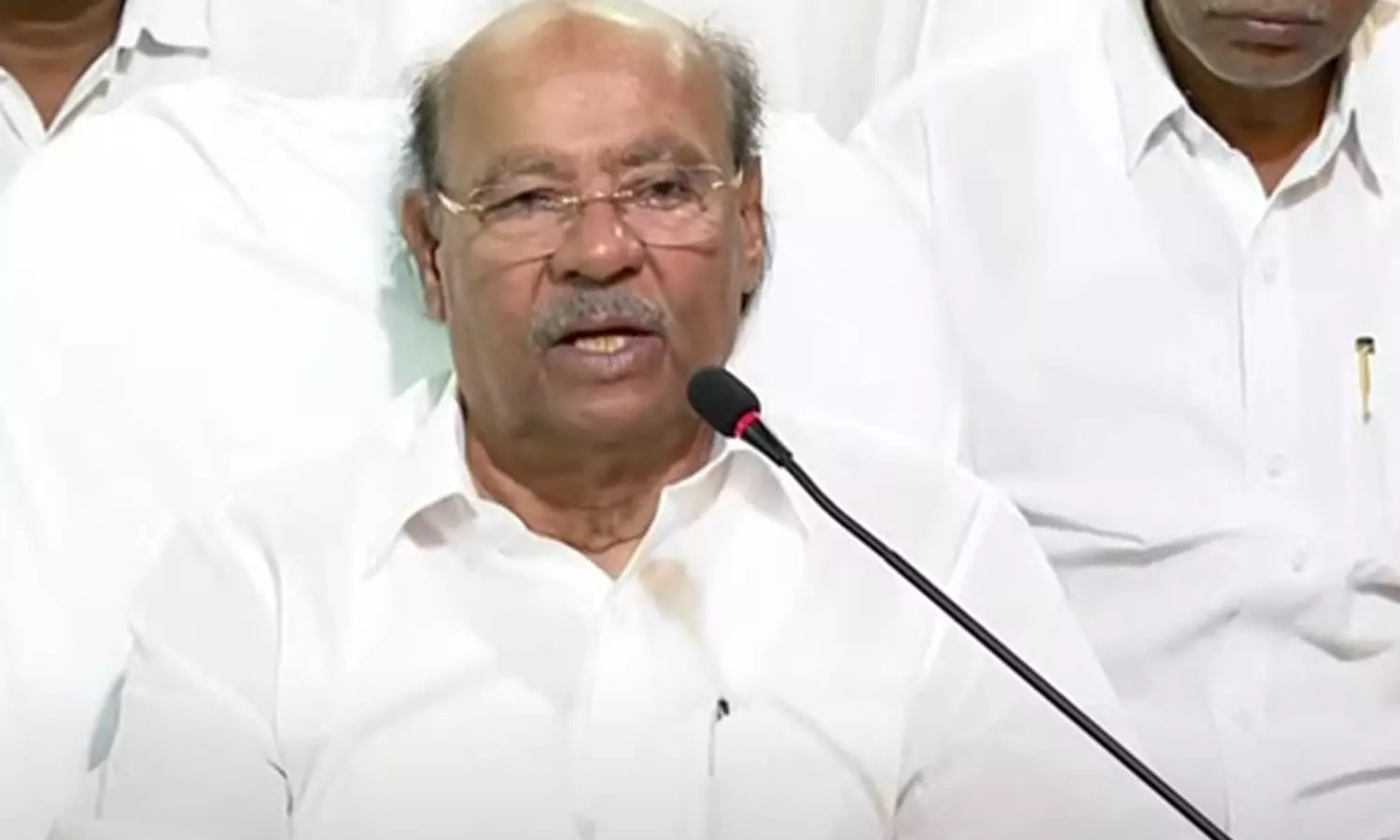 'திமுக தேர்தல் வாக்குறுதிகள் கொடுக்கும்போது நிபந்தனைகளுக்குட்பட்டது என குறிப்பிடவேண்டும்' - ராமதாஸ்