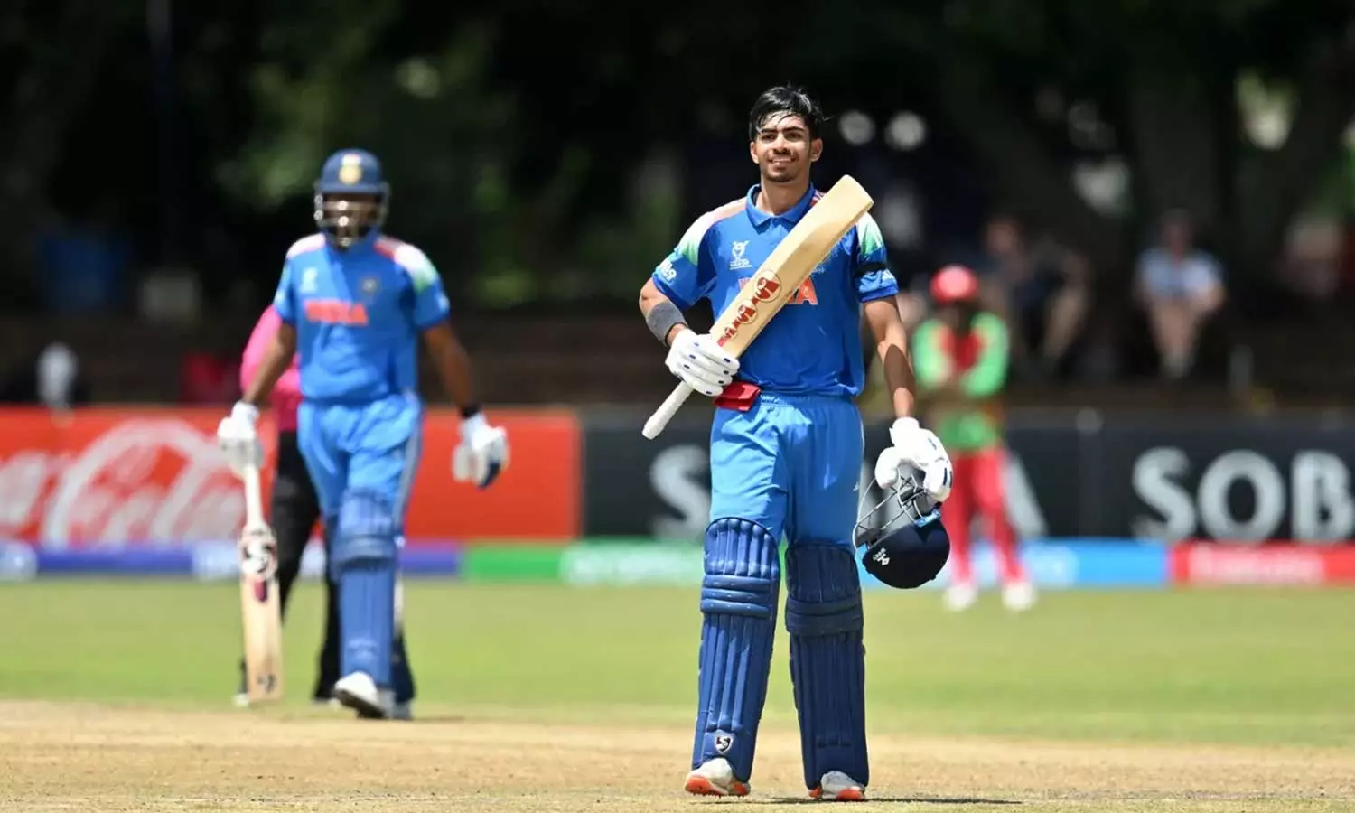 U19 உலகக் கோப்பை: ஜிம்பாப்வேயை 204 ரன்கள் வித்தியாசத்தில் வீழ்த்தியது இந்தியா
