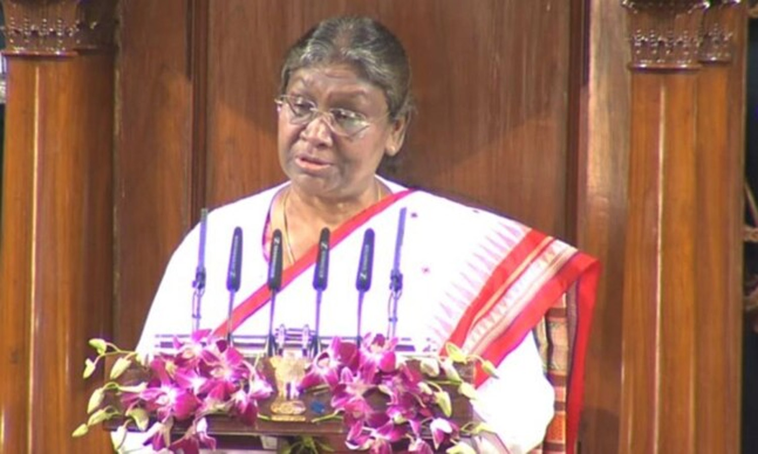 பாராளுமன்ற பட்ஜெட் கூட்டத்தொடர் இன்று தொடக்கம் - ஜனாதிபதி திரவுபதி முர்மு உரை