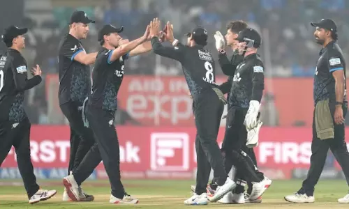 டி20 போட்டி: 50 ரன்கள் வித்தியாசத்தில் இந்தியாவை வெற்றி கொண்ட நியூசிலாந்து