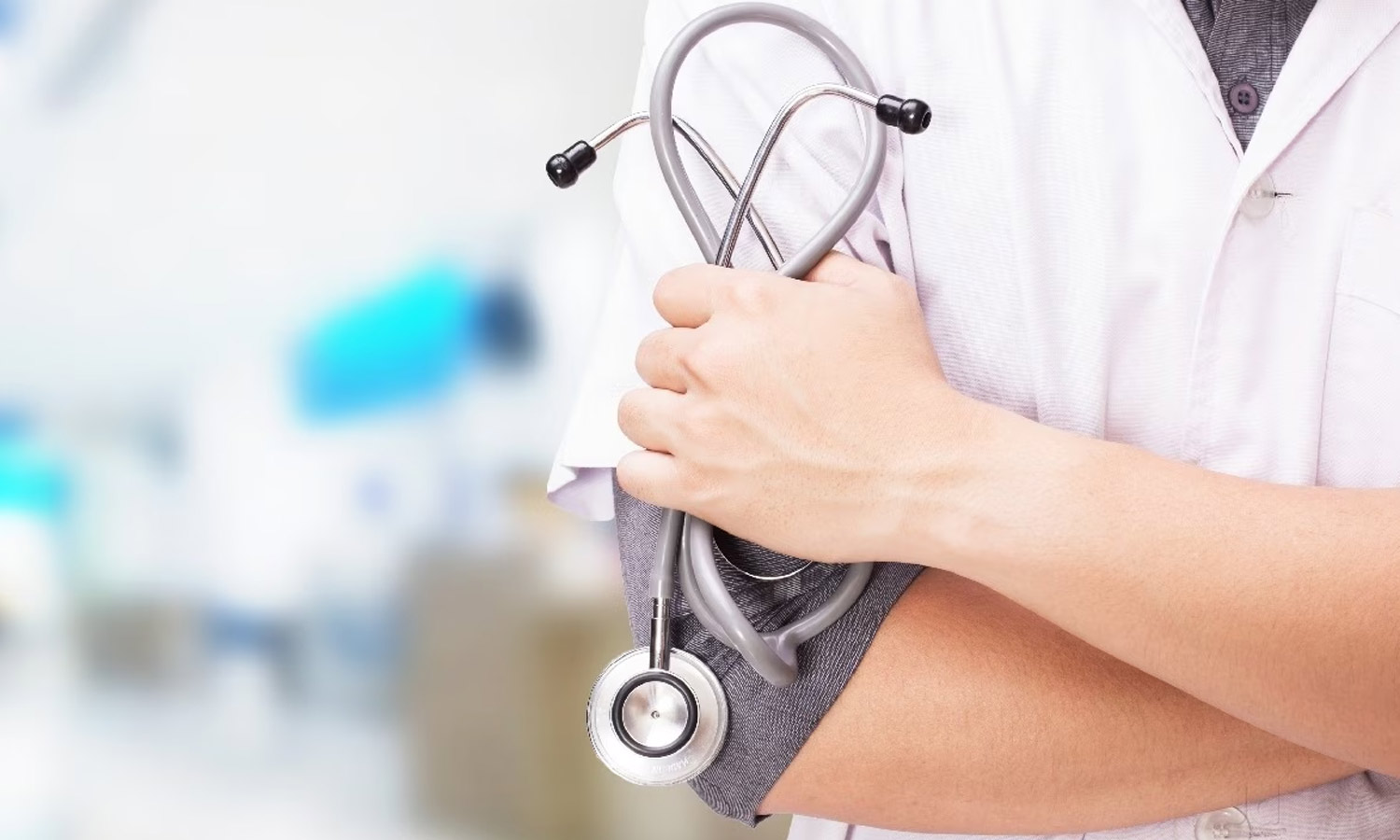 அலுவல் கூட்டம், வருகைப் பதிவேடு, வகுப்பு புறக்கணிப்பு - அரசு டாக்டர்கள் போராட்டம் தீவிரம்