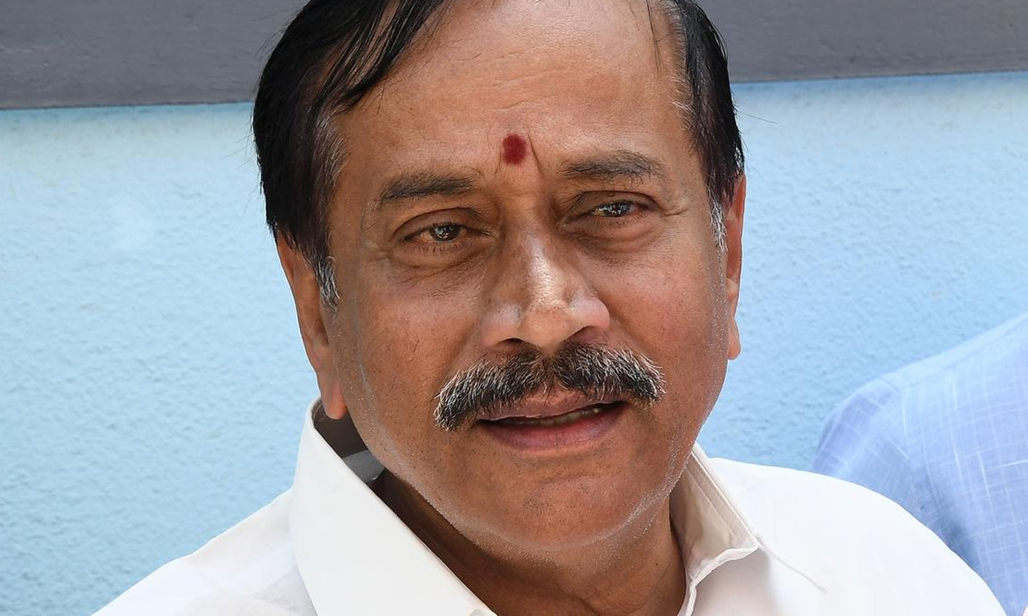 பா.ஜ.க. மூத்த தலைவர் எச்.ராஜாவுக்கு திடீர் உடல்நலக்குறைவு- மருத்துவமனையில் அனுமதி