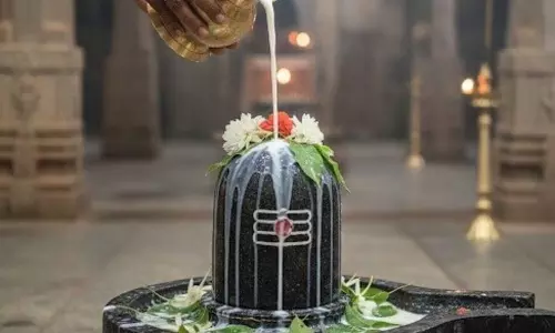 சுக்கிரவார பிரதோஷ விரதம் இருந்தால் காதல் வாழ்க்கை சிறக்கும்