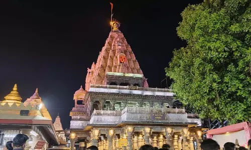 படிப்படியாக அனைத்து அடிப்படை உரிமைகளையும் கருவறைக்குள் கோருவீர்கள் - விஐபி தரிசனத்திற்கு எதிரான மனுவில் தலைமை நீதிபதி கருத்து