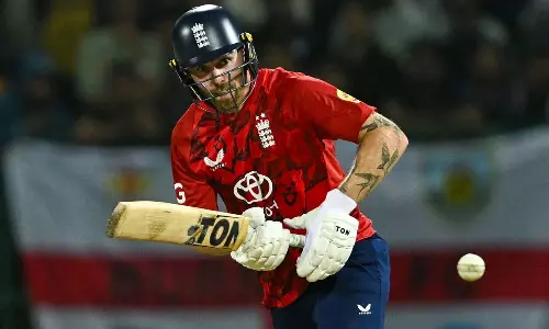 முதல் டி20 போட்டி: இலங்கையை வீழ்த்தியது இங்கிலாந்து