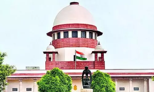 அனைத்து பள்ளிகளிலும் மாணவிகளுக்கு இலவச நாப்கின் வழங்கவேண்டும்: சுப்ரீம் கோர்ட்