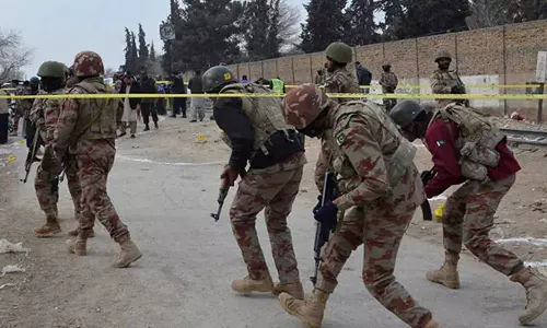 பாகிஸ்தானில் 52 பயங்கரவாதிகள் சுட்டுக் கொலை