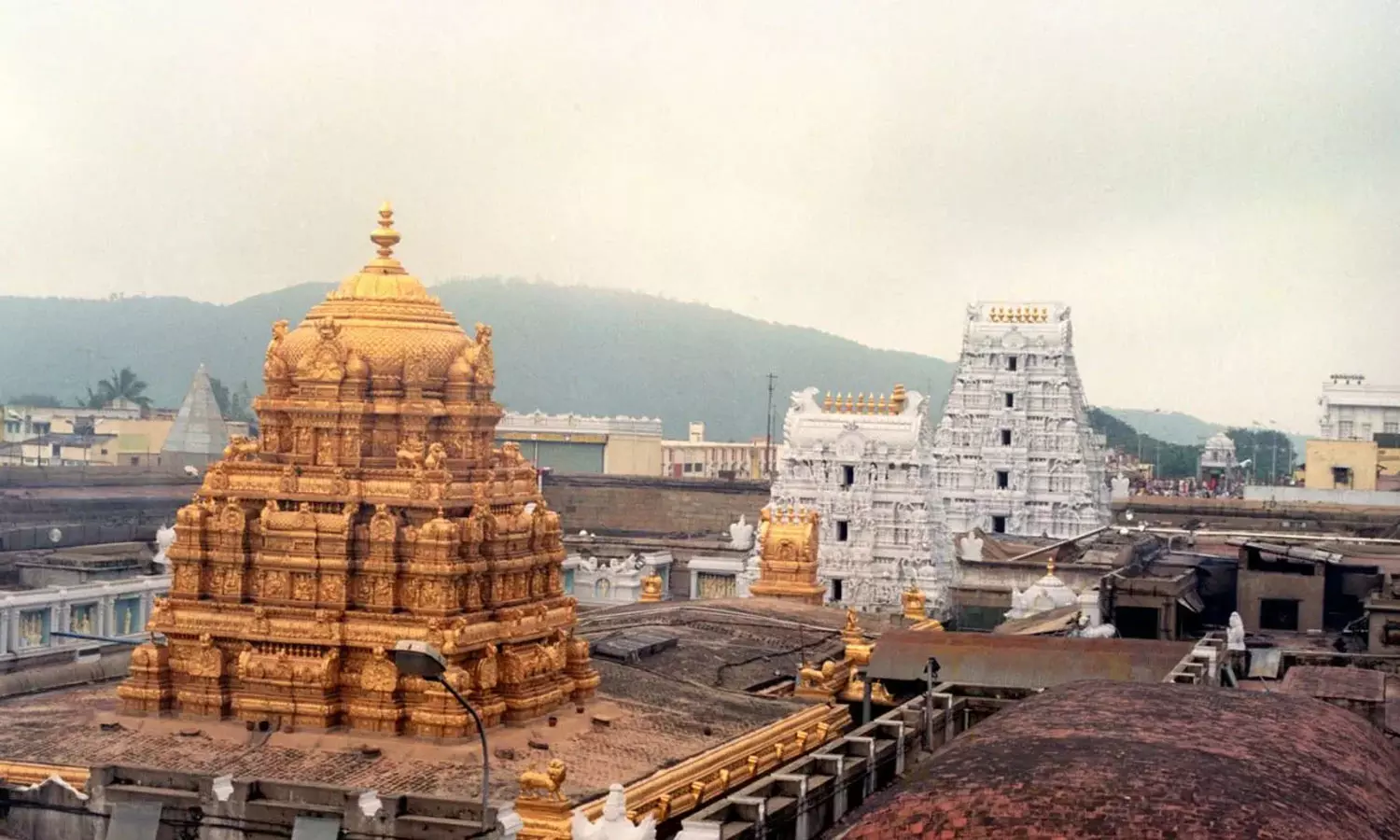 மார்ச் 3-ந்தேதி சந்திர கிரகணம்: திருப்பதி கோவிலில் 10½ மணி நேரம் நடை அடைப்பு