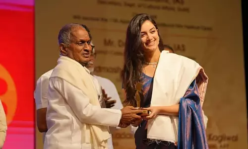 இளையராஜா கைகளால் விருது வாங்கியது குறித்து இளம் நடிகை  பாக்யஸ்ரீ நெகிழ்ச்சி