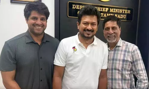 துணை முதலமைச்சர் உதயநிதி ஸ்டாலினை சந்தித்த கிருஷ்ணமாச்சாரி ஸ்ரீகாந்த்