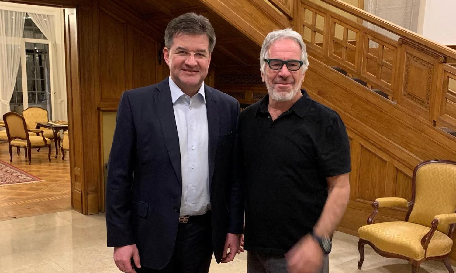 எப்ஸ்டீன் கோப்பு லீக் எதிரொலி: பதவியை ராஜினாமா செய்த பிரதமரின் தனி செயலர்