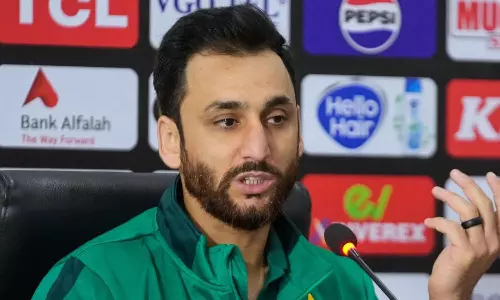 அரசு மற்றும் வாரியம் என்ன முடிவெடுக்கிறதோ அதனை பின்பற்றுவோம் - பாகிஸ்தான் கேப்டன்!