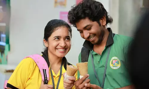 கென் கருணாஸ் இயக்கி நடித்துள்ள யூத் படத்தின் ரிலீஸ் அப்டேட்!