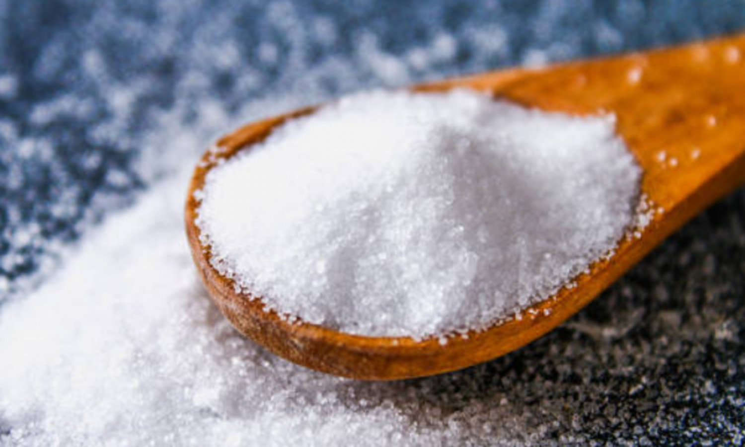 அதிக உப்பு அமைதியாய் கொல்லும் - ஒரு நாளைக்கு எவ்வளவு உப்பு சாப்பிடலாம்?