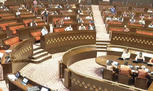 இந்தியா- அமெரிக்க ஒப்பந்தம் குறித்து விவாதிக்கக் கோரி மாநிலங்களவையில் எதிர்க்கட்சிகள் அமளி