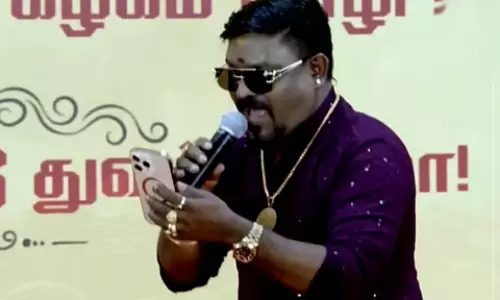 விஜய்க்கும், நான் பாடியதற்கும் எந்த சம்பந்தமும் இல்லை - மன்னிப்புக் கோரினார் பாடகர் வேல்முருகன்!