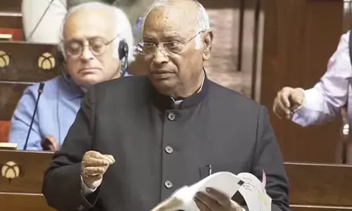 வாஸ்கோடகாமா 11 மாதங்களில் இந்தியா வந்தார்; ஆனால் பிரதமருக்கு மணிப்பூர் செல்ல 2 ஆண்டுகள் - கார்கே