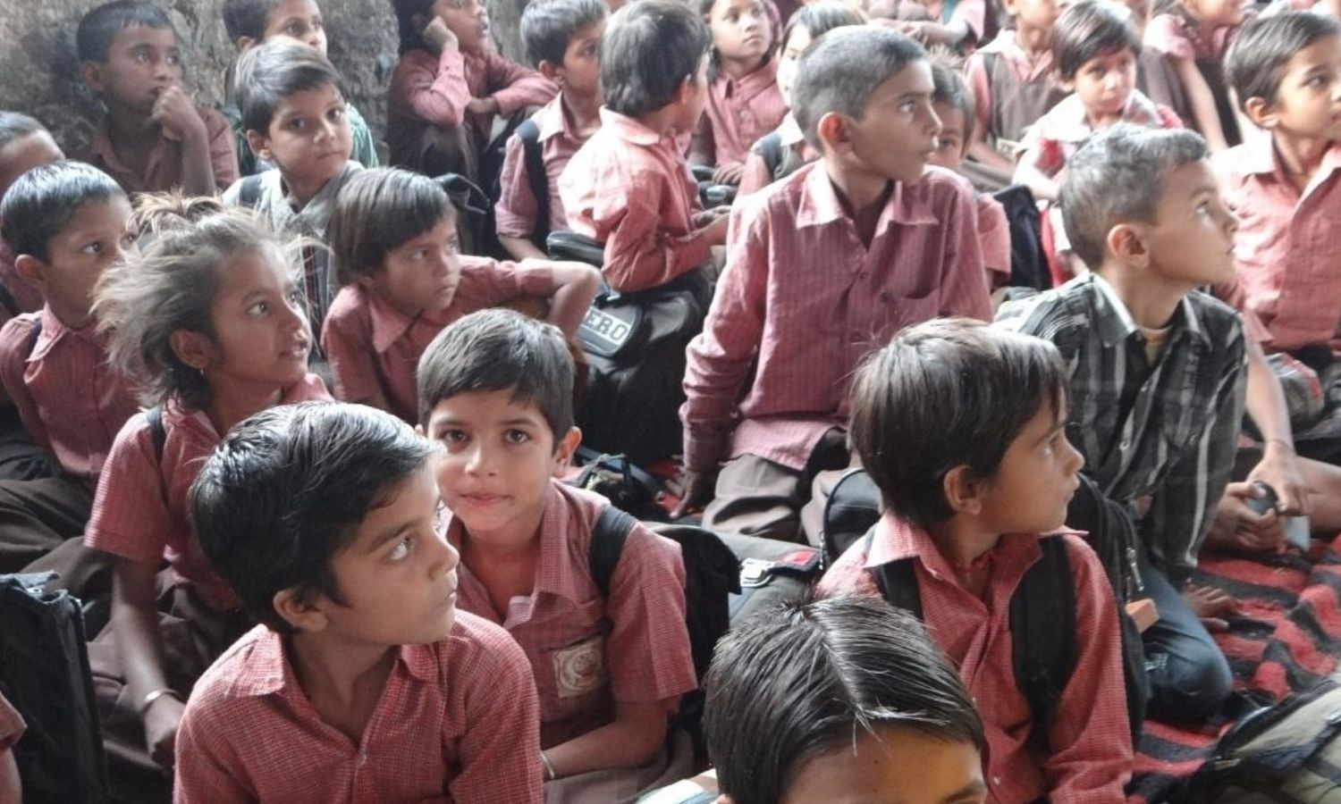 நாடு முழுவதும் 18,727 அரசுப் பள்ளிகள் மூடல்.. பாஜக ஆளும் மாநிலங்களில் அதிகம்