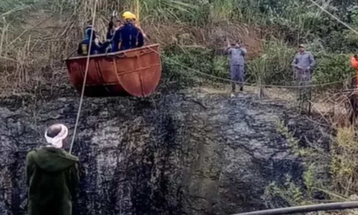 மேகாலயாவில் சட்டவிரோத நிலக்கரி சுரங்கத்தில் ஏற்பட்ட வெடிவிபத்தில் 10 பேர் பலி!