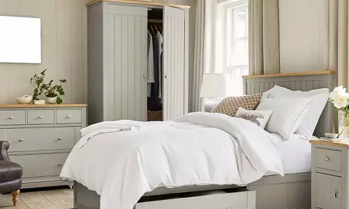 படுக்கையறையில் இந்த 3 பொருட்களை மட்டும் வைக்கக்கூடாதாம்... ஏன் தெரியுமா..?