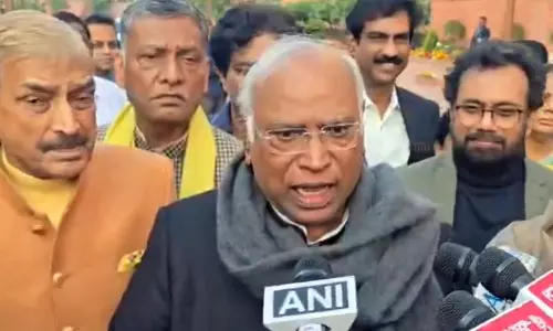 எதிர்க்கட்சியினரை பேச அனுமதிக்கக்கூடாது என மோடி அரசு முடிவு செய்துவிட்டது - மல்லிகார்ஜூன கார்கே