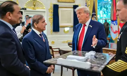 Project Vault: பாகிஸ்தானில் 13 பில்லியன் டாலர் முதலீடு செய்ய அமெரிக்கா முடிவு