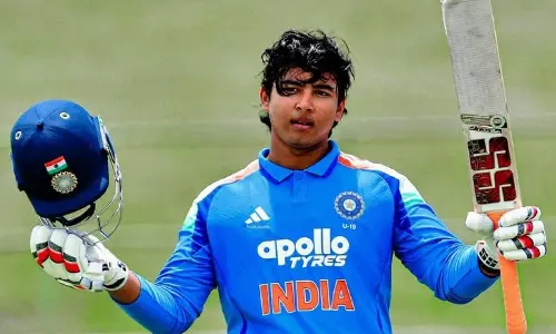 U19 உலகக் கோப்பை: அதிரடி ஆட்டத்தால் பாராட்டு மழையில் நனைந்த சூர்யவன்ஷி