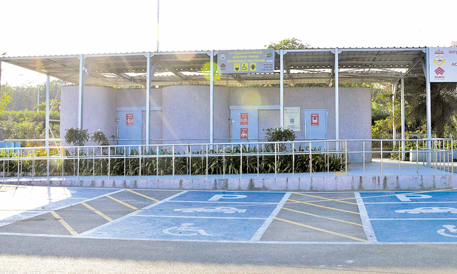 சென்னையில் 214 இடங்களில் இலவச நவீன கழிப்பிட வசதி