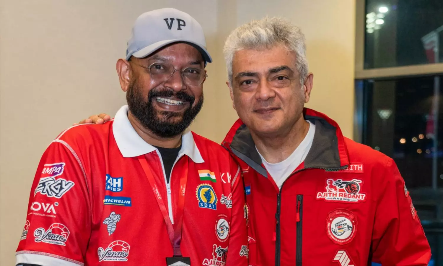 துபாயில் Team மங்காத்தா வைரலாகும் புகைப்படங்கள்..!