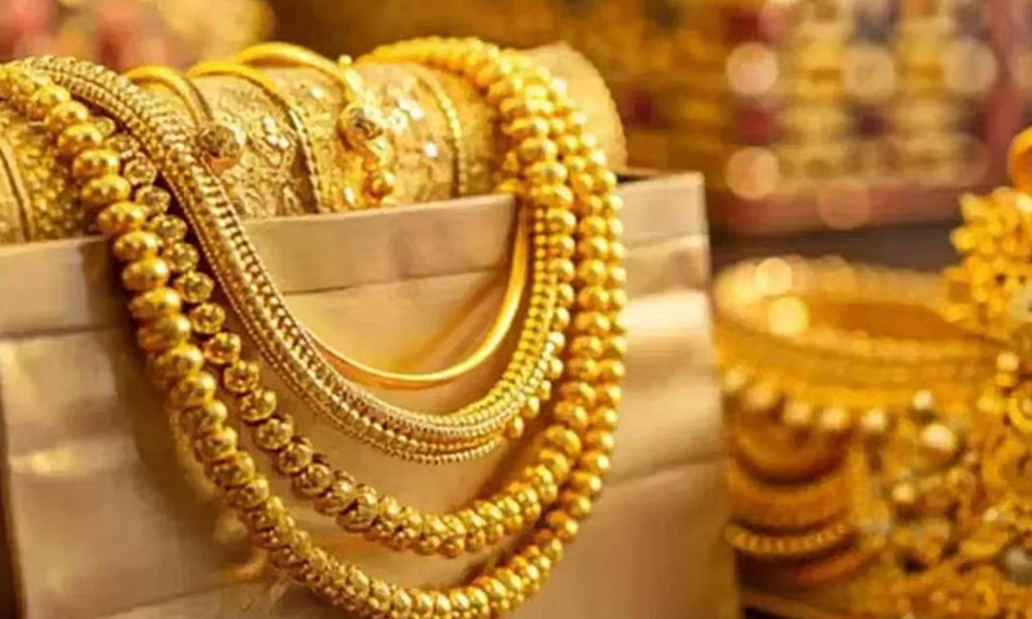 GOLD PRICE TODAY : வார தொடக்கத்தில் உயர்ந்த தங்கம், வெள்ளி விலை- எவ்வளவு தெரியுமா?