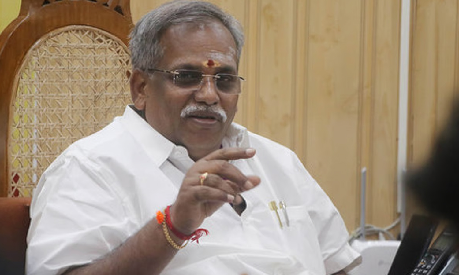 கேரள முத்தப்பனிடம் அருள்வாக்கு கேட்ட புதுச்சேரி சபாநாயகர்