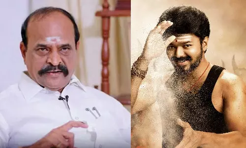 மெர்சல் பட விவகாரம்: அதிமுக பெயரை சொல்லவே விஜய் பயப்படுகிறார் - கடம்பூர் ராஜூ