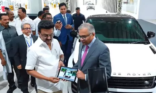 தமிழ்நாடு தொழில் துறையில் முன்னோடியாக திகழ்ந்து வருவதற்கு டாடா மோட்டார்ஸ் தொழிற் நிறுவனமே ஒரு சாட்சி- முதலமைச்சர்  பேச்சு