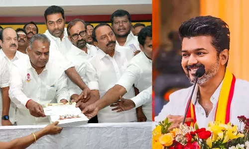 வேட்பாளர் தேர்வு: மாவட்ட செயலாளர்களுடன் த.வெ.க. தலைவர் விஜய் நாளை ஆலோசனை