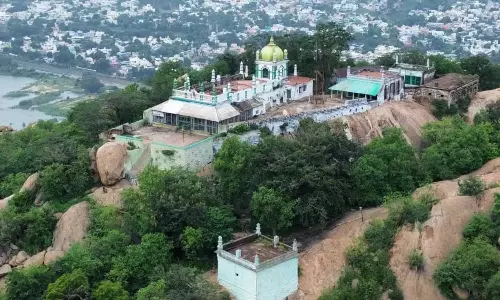 திருப்பரங்குன்றம் தர்காவில் அனைத்து நாட்களிலும் தொழுகை நடத்த உச்சநீதிமன்றம் அனுமதி மறுப்பு