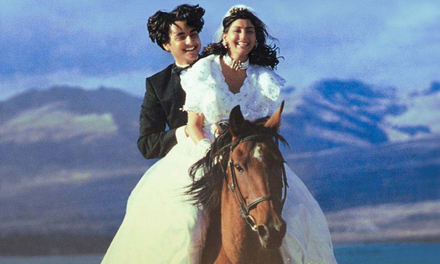 'ரோஜா... ரோஜா...' காதலர் தினத்தில் வெளியாகிறது 'காதலர் தினம்'