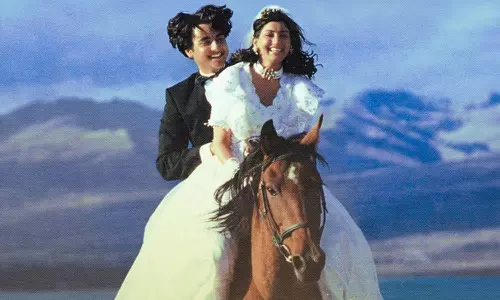 ரோஜா... ரோஜா... காதலர் தினத்தில் வெளியாகிறது காதலர் தினம்