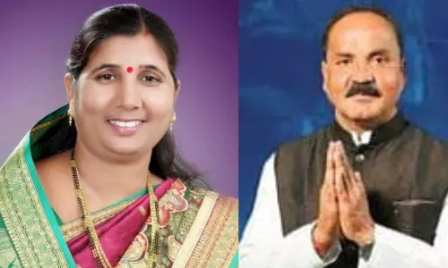 உத்தவ் தாக்கரே கட்சி ஆதரவுடன் மேயர் பதவியை பிடித்த பாஜக: குதிரை பேரம் என காங்கிரஸ் குற்றச்சாட்டு