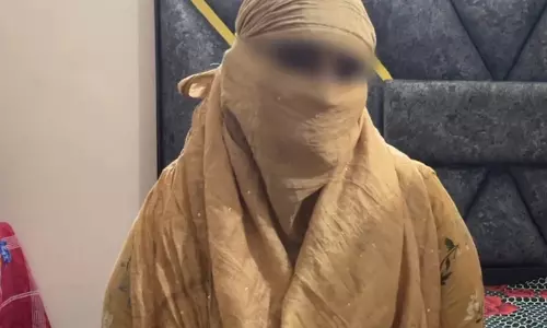 நானும் நிர்பயாபோல இறந்திருந்தால் அனைவரும் நம்பியிருப்பார்கள் - பாதிக்கப்பட்ட உன்னாவ் பெண் வேதனை