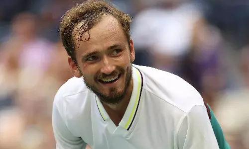 ரோட்டர்டாம் ஓபன் டென்னிஸ்: முதல் சுற்றில் மெத்வதேவ் அதிர்ச்சி தோல்வி