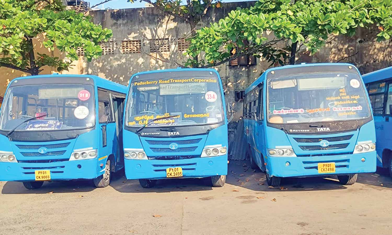 புதுவையில் வேலை நிறுத்தம் போராட்டம்- பொது சேவைகள் பாதிப்பு