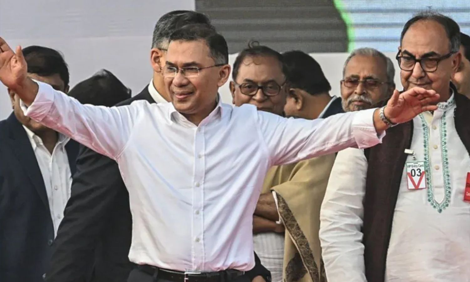 வங்கதேசத்தின் நிழல் இளவரன்.. மீண்டும் அதிகாரத்தை கைப்பற்றிய தாரிக் ரஹ்மான் - யார் இவர்?