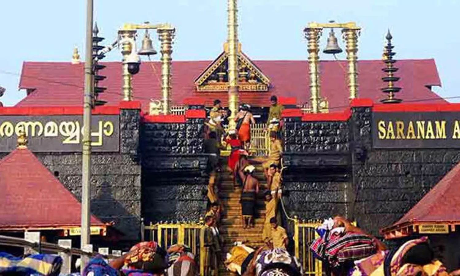 மாசி மாத பூஜைக்காக நடை திறப்பு - சபரிமலையில் திரண்ட ஐயப்ப பக்தர்கள்