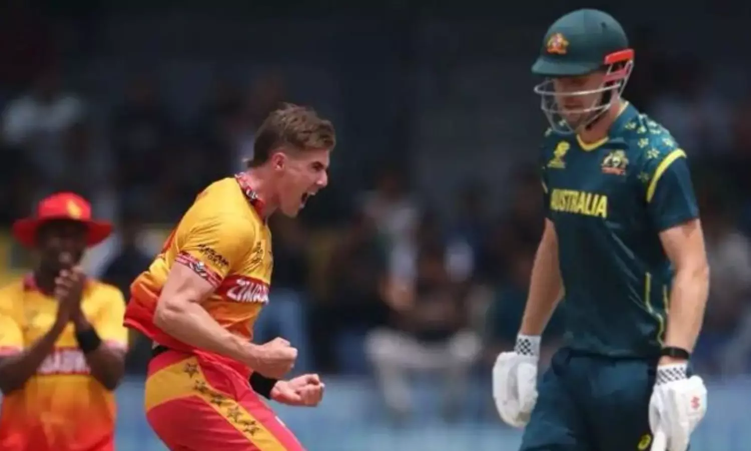 ஆஸ்திரேலியாவை-வீழ்த்திய-ஜிம்பாப்வே-அணிக்கு-அஸ்வின்,-பதான்-பாராட்டு