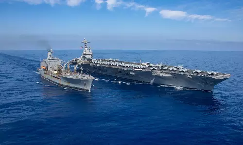 அணுசக்தி ஒப்பந்த பேச்சுவார்த்தையில் இழுபறி: ஈரானை நோக்கி விரையும் அமெரிக்க போர்க்கப்பல்