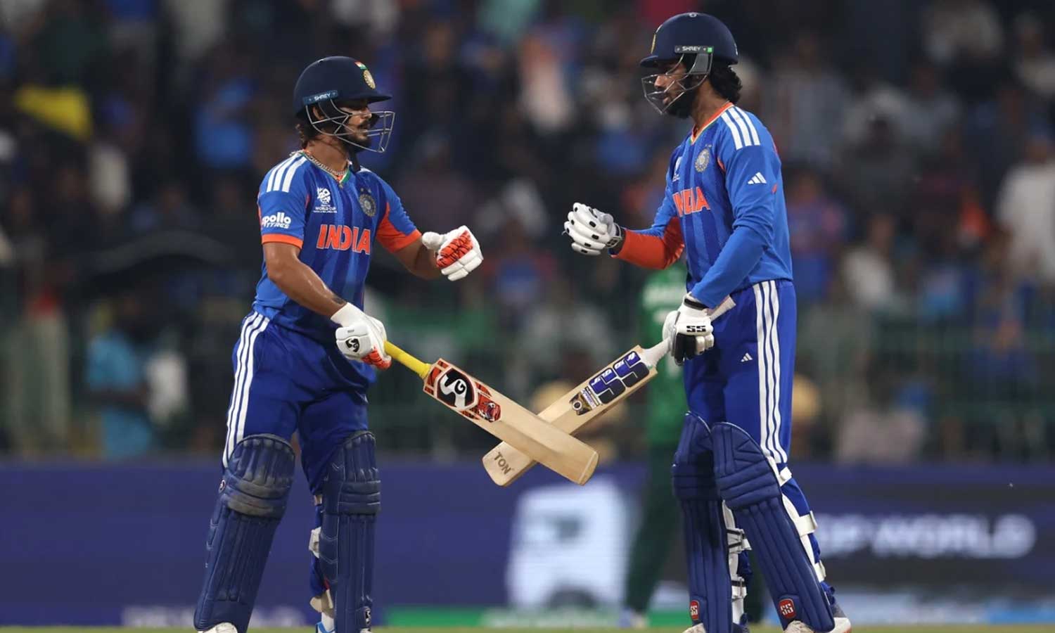 டி20 உலகக் கோப்பை: 11.1 ஓவரில் 100 ரன்களை கடந்தது இந்தியா