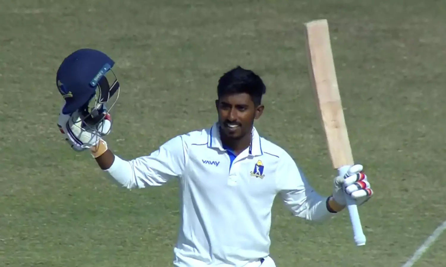 சுதீப்-குமார்-கராமி-அபார-சதம்:-முதல்-நாளில்-பெங்கால்-249/5