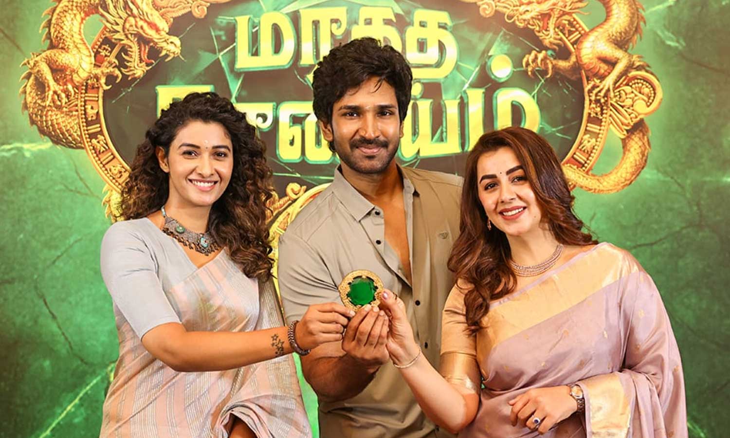 'மரகத நாணயம் 2' படத்தின் பூஜை க்ளிக்ஸ்!