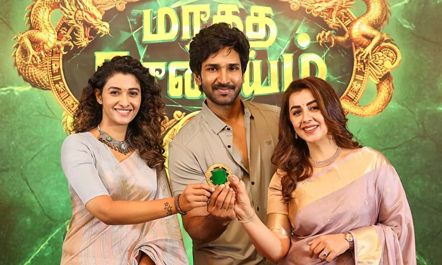 மரகத நாணயம் 2 படத்தின் பூஜை க்ளிக்ஸ்!