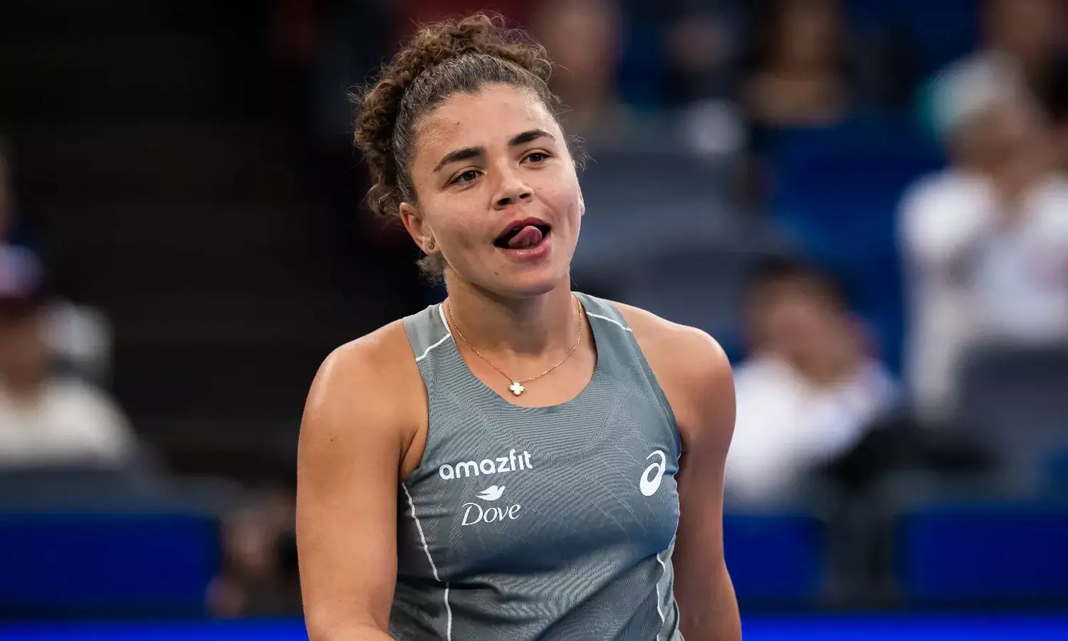 துபாய்-ஓபன்-டென்னிஸ்:-2வது-சுற்றில்-இத்தாலி-வீராங்கனை-தோல்வி